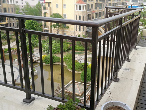 樓頂陽臺護欄 樓頂陽臺護欄