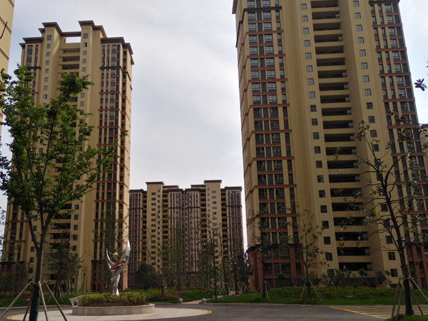 六安永安南苑小區定制定做陽臺護欄、樓梯扶手案例