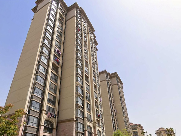 宿州上河城小區定制鋁合金百葉窗、陽臺護欄案例 宿州上河城小區定制鋁合金百葉窗、陽臺護欄案例