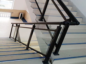 玻璃鋁合金樓梯扶手 玻璃鋁合金樓梯扶手