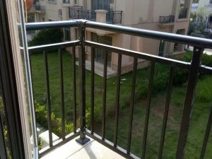 陽(yáng)臺(tái)護(hù)欄安裝指南