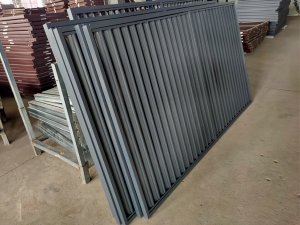 這兩種材料，做小區外墻百葉窗最適合！