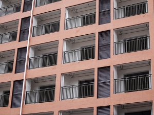 鋅鋼護欄與鋁合金護欄相比有哪些優勢？看過這里你就知道了！