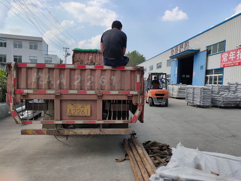 金用護(hù)欄2020年9月14日鋅鋼陽臺(tái)護(hù)欄發(fā)貨! 金用護(hù)欄2020年9月14日鋅鋼陽臺(tái)護(hù)欄發(fā)貨!