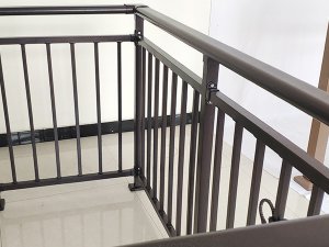 噴塑陽臺護欄與噴漆陽臺護欄相比有什么優勢? 噴塑陽臺護欄與噴漆陽臺護欄相比有什么優勢?