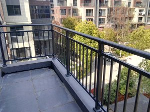 鋅鋼陽臺護欄廠家怎么選,這三點很重要! 鋅鋼陽臺護欄廠家怎么選,這三點很重要!