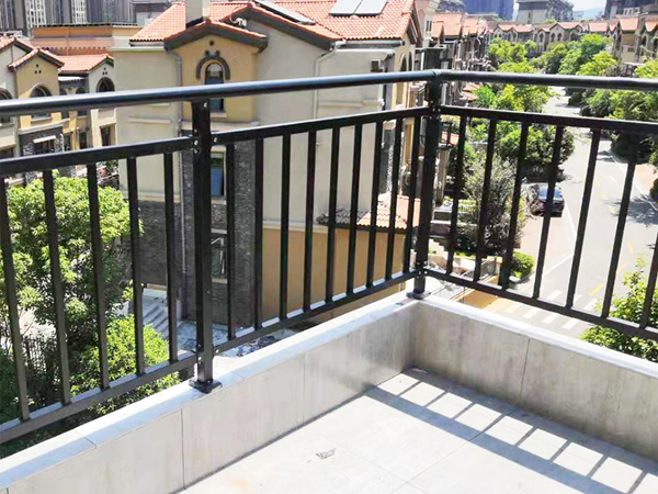 護(hù)欄使用壽命 護(hù)欄使用壽命