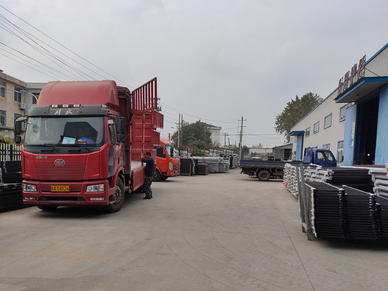 金用護欄2020年10月27日上午鋅鋼飄窗欄桿發貨！