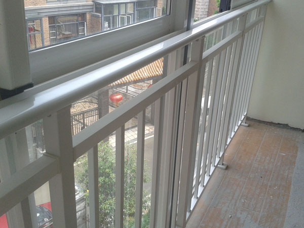 鋅鋼護欄有哪些特性? 鋅鋼護欄有哪些特性?