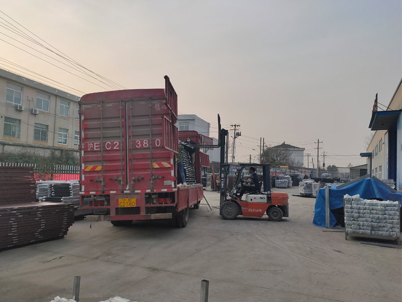 金用護(hù)欄2020年12月28日鋅鋼圍墻護(hù)欄發(fā)貨! 金用護(hù)欄2020年12月28日鋅鋼圍墻護(hù)欄發(fā)貨!