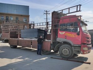 金用護(hù)欄2021年1月14日鋅鋼百葉窗發(fā)貨！