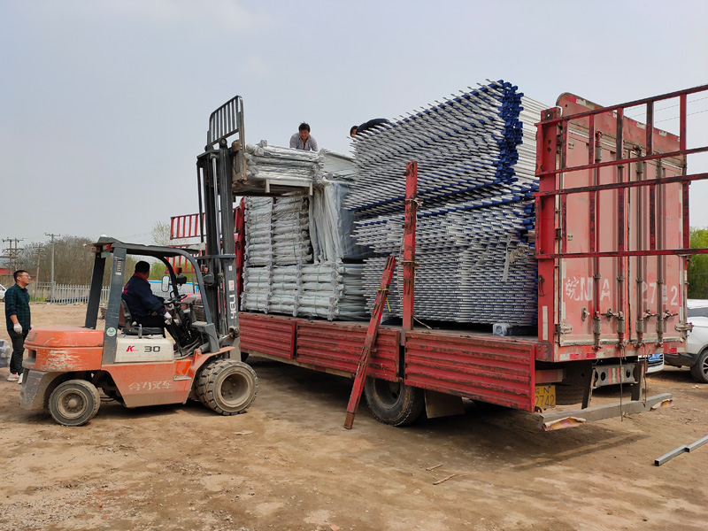 金用護欄2021年3月30日圍墻護欄、陽臺護欄發貨! 金用護欄2021年3月30日圍墻護欄、陽臺護欄發貨!