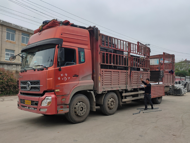 金用護欄2021年4月22日鋁合金百葉窗發(fā)貨! 金用護欄2021年4月22日鋁合金百葉窗發(fā)貨!