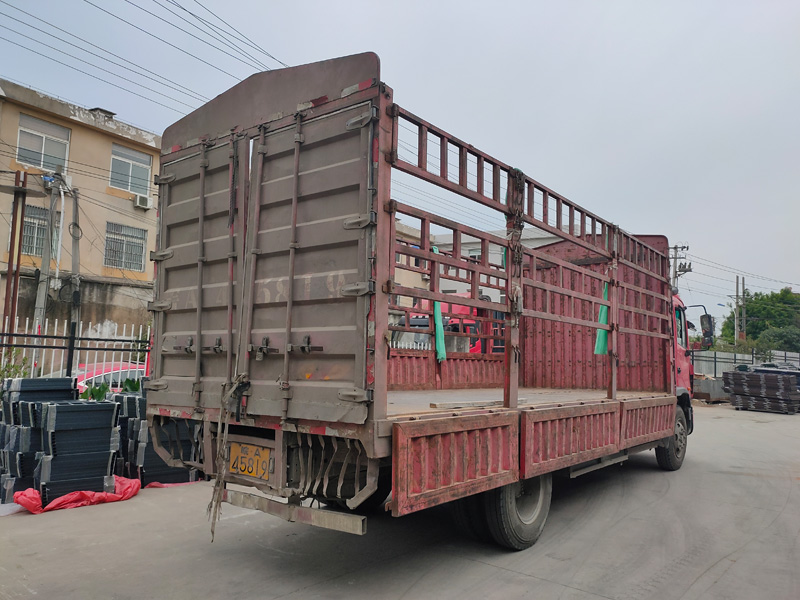 金用護欄2021年5月10日鋅鋼空調護欄發貨！