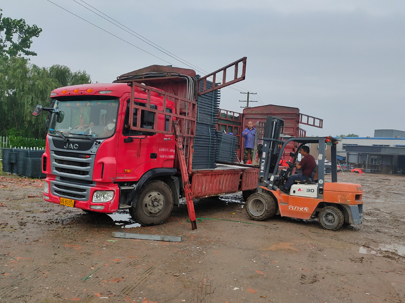 金用護欄2021年6月19日鋅鋼護窗欄桿發貨！