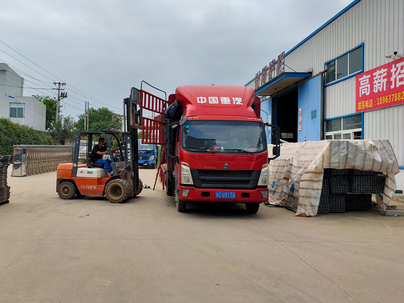 金用護欄2021年9月6日鋅鋼空調護欄發貨! 金用護欄2021年9月6日鋅鋼空調護欄發貨!