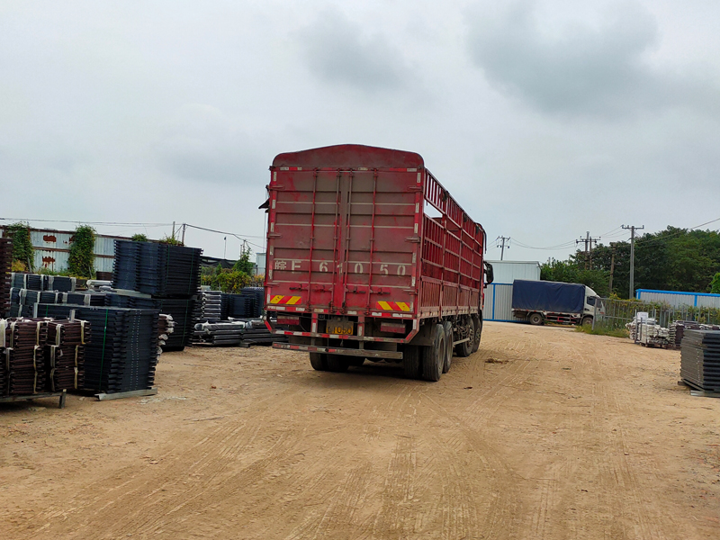 金用護欄2021年9月7日鋅鋼空調護欄發貨！