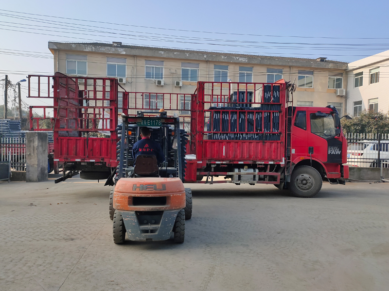 金用護欄2021年11月29日鋅鋼百葉窗發貨! 金用護欄2021年11月29日鋅鋼百葉窗發貨!