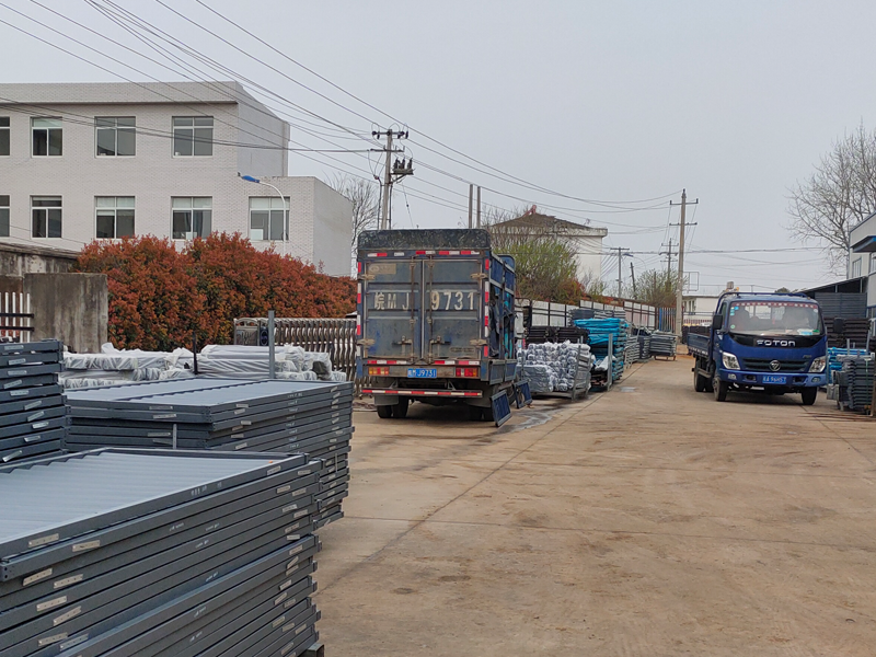 金用護欄2022年3月26日鋅鋼百葉窗裝車發(fā)貨! 金用護欄2022年3月26日鋅鋼百葉窗裝車發(fā)貨!