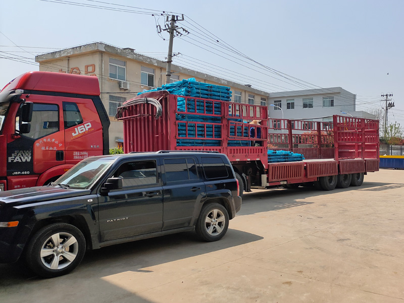 金用護欄2022年4月7日鋅鋼陽臺護欄裝車發貨! 金用護欄2022年4月7日鋅鋼陽臺護欄裝車發貨!