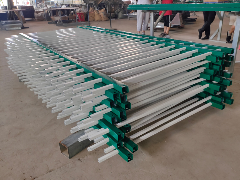 鋅鋼圍欄在哪里采購便宜？