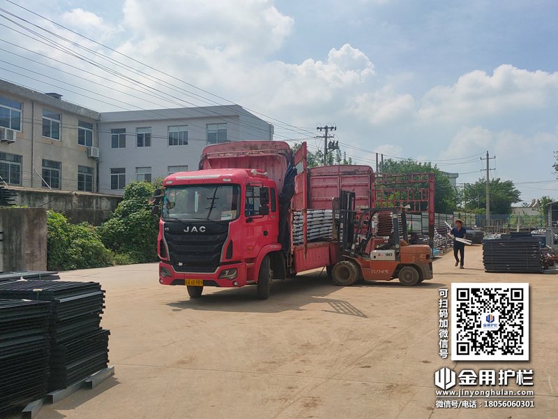 2023年8月3日鋅鋼陽臺護(hù)欄裝車發(fā)貨! 2023年8月3日鋅鋼陽臺護(hù)欄裝車發(fā)貨!