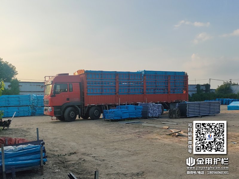 2023年8月12日鋅鋼陽臺護欄裝車發貨！