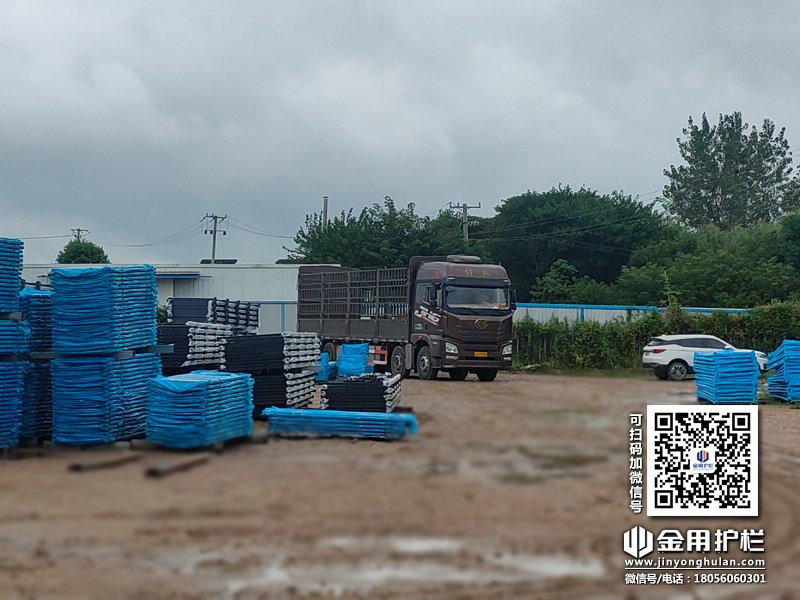 2023年9月13日鋅鋼陽臺護欄裝車發貨! 2023年9月13日鋅鋼陽臺護欄裝車發貨!