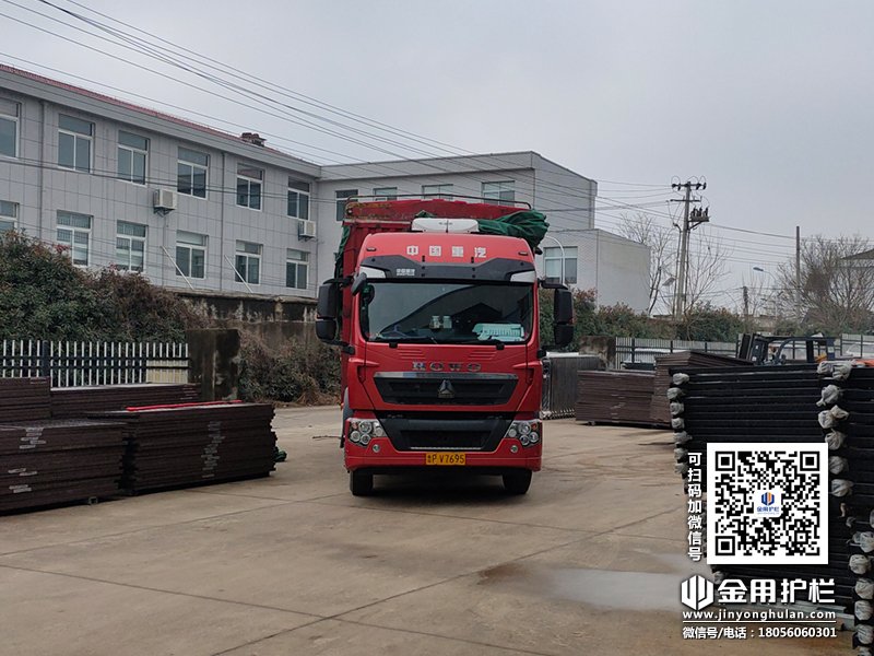 2024年1月5日鋅鋼百葉窗裝車發(fā)貨! 2024年1月5日鋅鋼百葉窗裝車發(fā)貨!