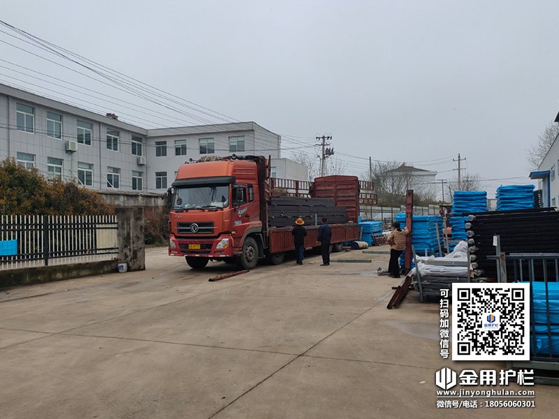 2024年3月30日鋅鋼圍墻護欄裝車發(fā)貨! 2024年3月30日鋅鋼圍墻護欄裝車發(fā)貨!