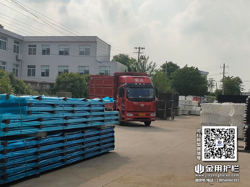 2024年5月27日鋅鋼百葉窗裝車(chē)發(fā)貨！