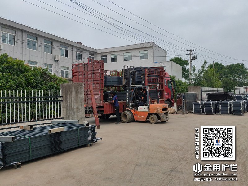 2024年6月7日鋅鋼圍墻護欄裝車發貨！