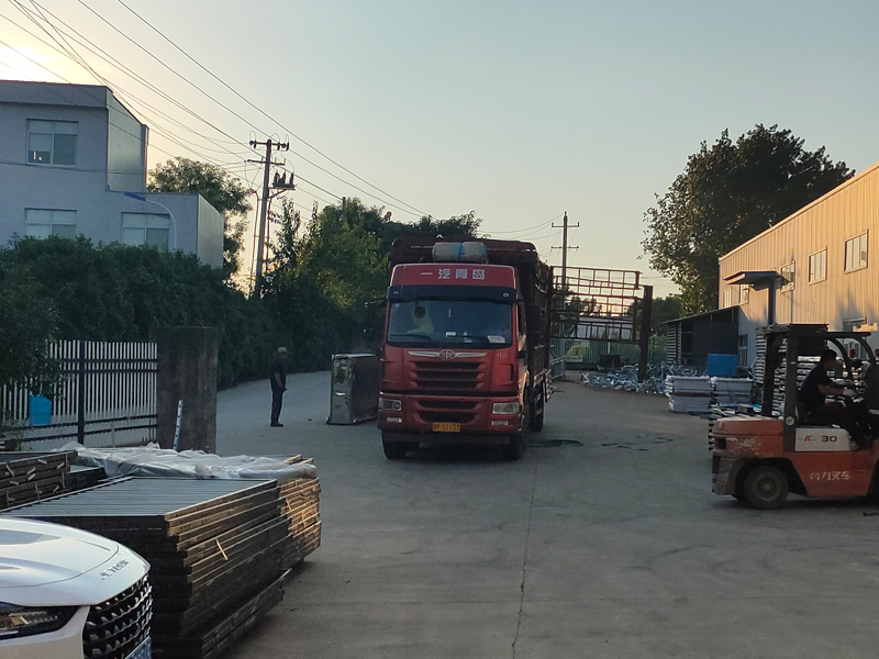 2024年7月30日鋅鋼百葉窗裝車發(fā)貨! 2024年7月30日鋅鋼百葉窗裝車發(fā)貨!