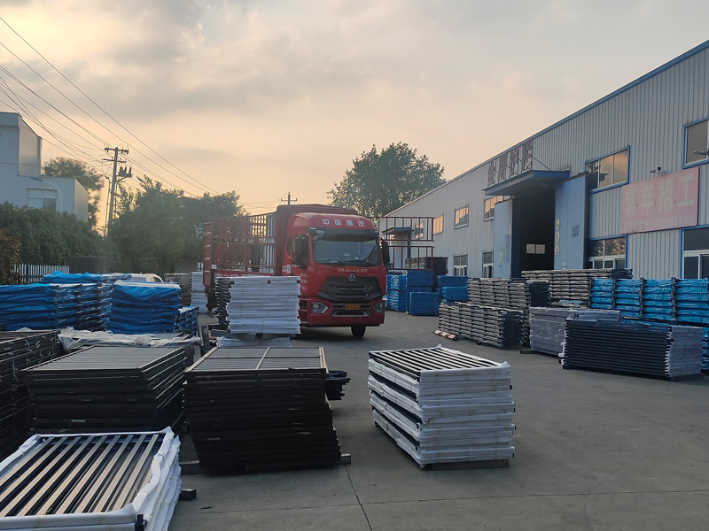 2024年8月21日鋁合金百葉窗裝車發(fā)貨! 2024年8月21日鋁合金百葉窗裝車發(fā)貨!