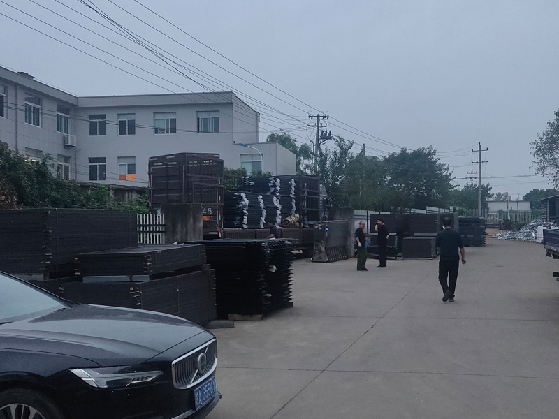 2024年10月19日鋅鋼圍墻護(hù)欄裝車(chē)發(fā)貨! 2024年10月19日鋅鋼圍墻護(hù)欄裝車(chē)發(fā)貨!