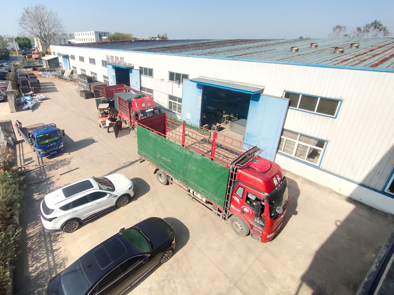 2024年11月8日鋅鋼百葉窗裝車發貨！