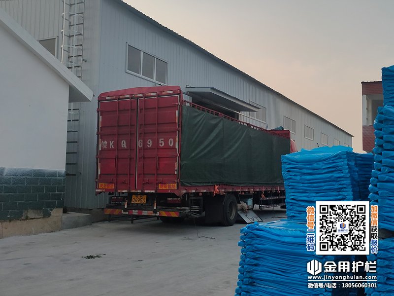 2025年7月14日鋅鋼陽臺護(hù)欄裝車發(fā)貨! 2025年7月14日鋅鋼陽臺護(hù)欄裝車發(fā)貨!