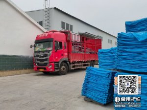 2025年8月9日鋅鋼陽臺護欄裝車發貨！